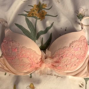 Victorias Secret 32b dream angels push up bra